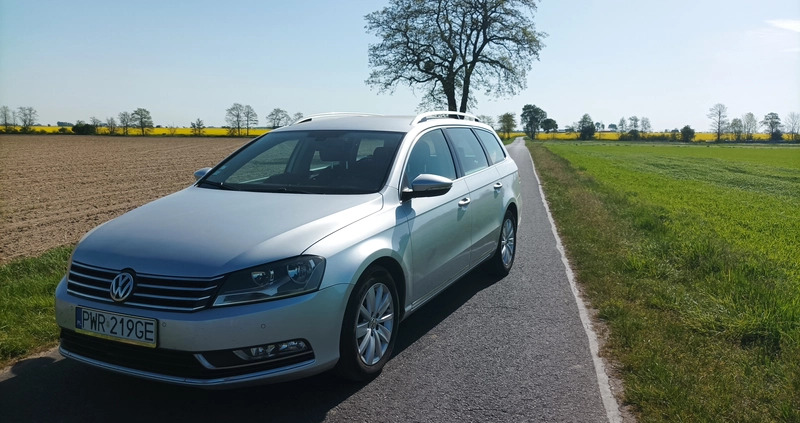 Volkswagen Passat cena 35900 przebieg: 194800, rok produkcji 2013 z Olkusz małe 277